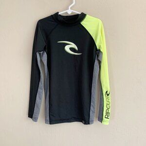 Rip Curl Rash Guard • 10 Years
